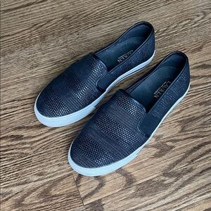 Lauren Ralph Lauren Black Textured Slip-On Loafers